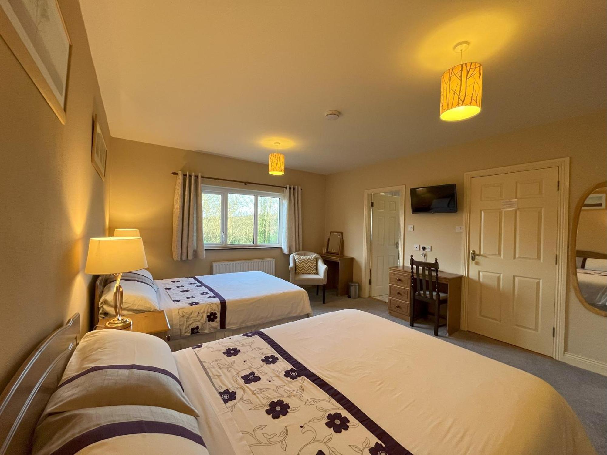 Pk Lodge Bed And Breakfast Skibbereen Ngoại thất bức ảnh